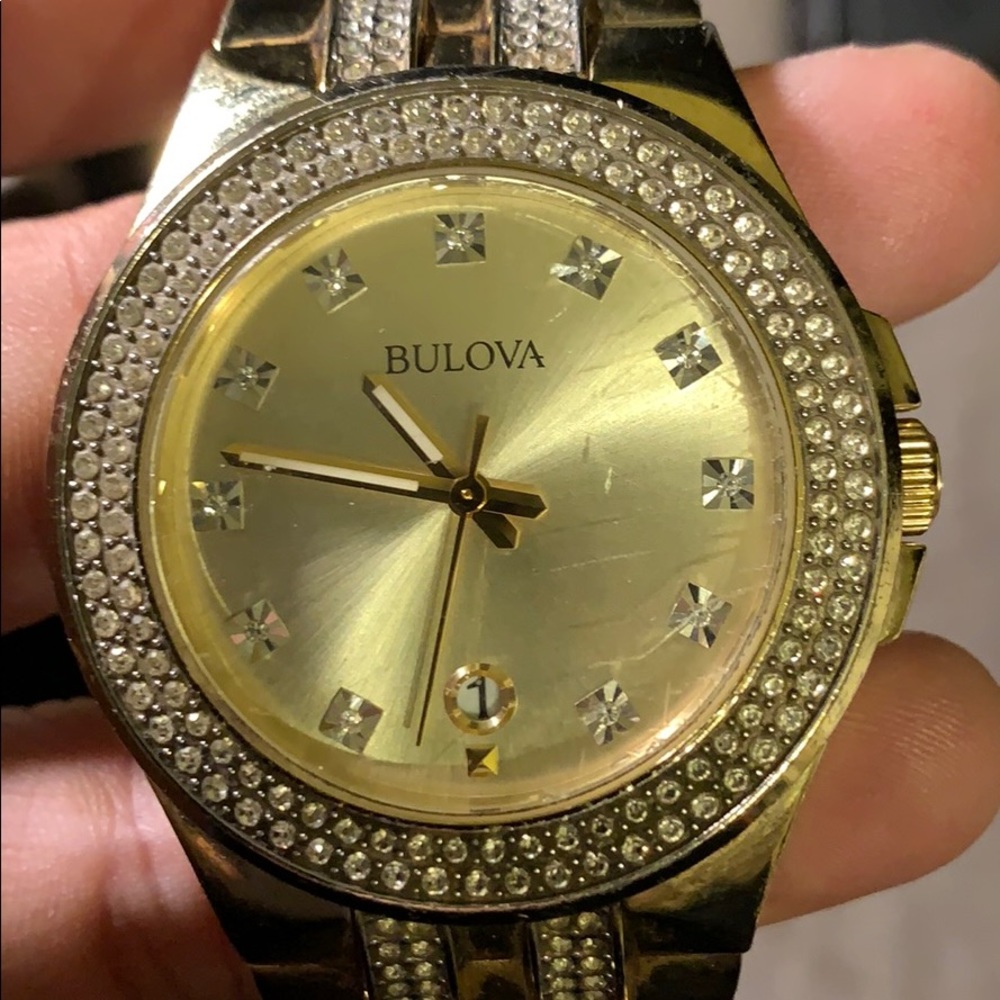 Bulova watch Gold - Picture 2 of 4